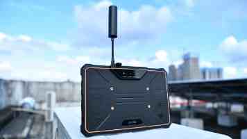 单片机蓝牙遥控：51驱动8位LED灯，实现手机APP无线控制